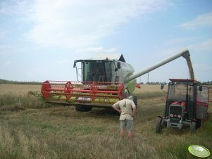 Claas Tucano 430 + MF 255