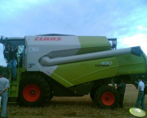 Claas Tucano 430