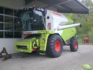 Claas Tucano 450