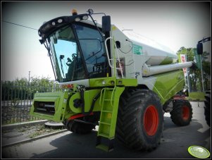 Claas Tucano 450