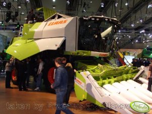 Claas Tucano 450