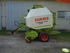 Claas Variant 260 Roto Feed