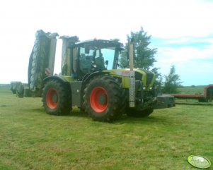 Claas Xerion 3300 Trac VC