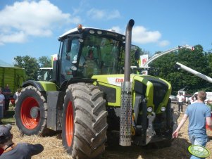 Claas Xerion 3300