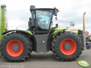 Claas Xerion 3300