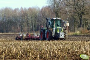 Claas Xerion 3800VC + Kverneland PW100