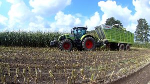 Claas Axion 870 & Claas Cargos 750