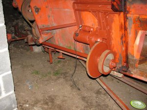 Cofanie chederu Bizon Rekord