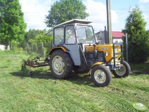 Ursus C-330 & przetrząsacz 