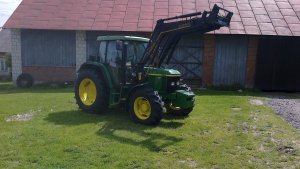 John Deere 6210