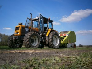 Renault 110.54 + Claas rollant 44