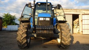 New Holland TS90