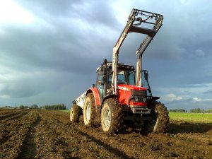 Massey Ferguson 5435