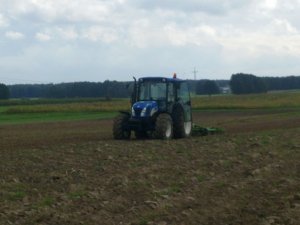 New Holland T4020 Deluxe