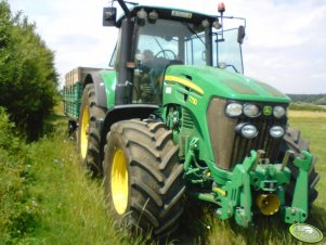 John Deere 7730