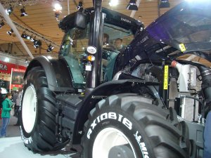 Valtra S354