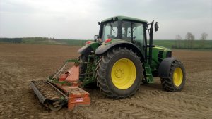 John Deere 6930 + brona Maschio