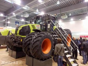 Claas Axion 850