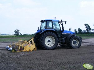 New Holland TM165