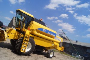 New Holland TC 56