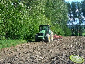 John Deere 8430 + Väderstad TopDown 500.