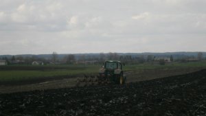 John Deere 6430& pług 5 skib