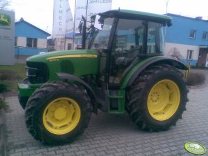 John Deere 5070M