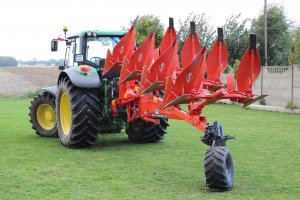 JD 6830 oraz Kuhn MM 123