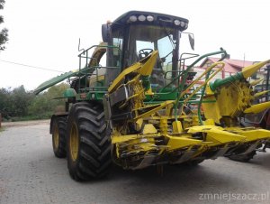 Sieczkarnia John Deere 7380