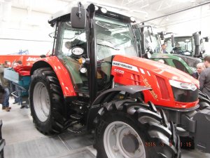 Massey Ferguson 5609
