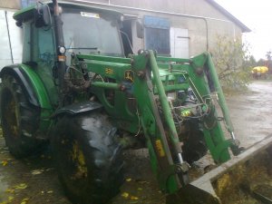 John Deere 5620