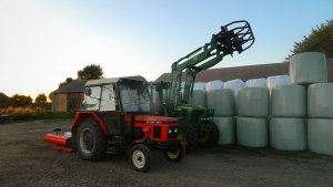 Zetor 5211 & John Deere 6230