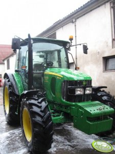 John Deere 5100M