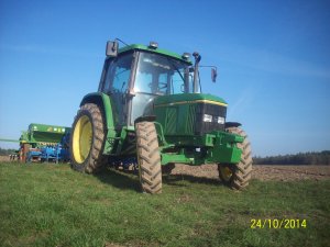 John Deere 6200 & Zestaw uprawowo-siewny