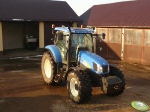 New Holland T6030 RC