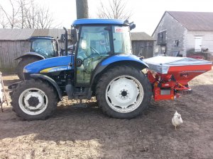 New Holland TD5020 i Rozsiewacz Rauch MDS 19.1Q