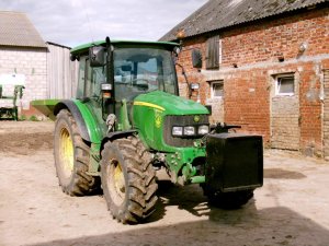 John Deere 5090R i Amazone ZA-U 1001