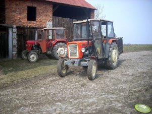 Ursus C-330M vs Ursus C-328