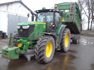 John Deere 6210