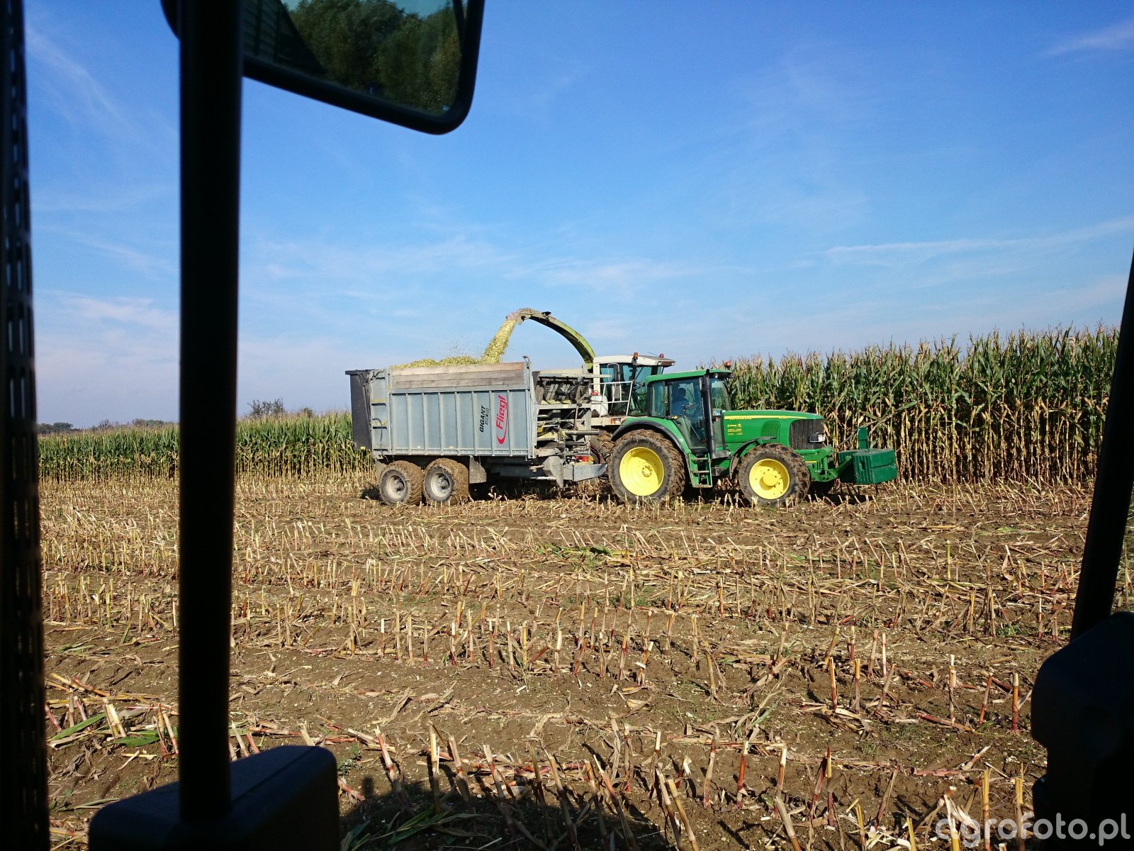 John Deere 6520 SE & Fliegl Gigant ASW 253