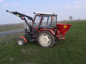 Ursus C-330M + rozsiewacz