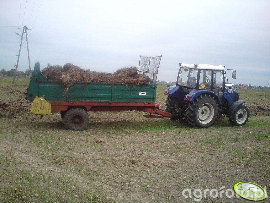 Farmtrac 665 DT & rozrzutnik warfama 4,5 tony