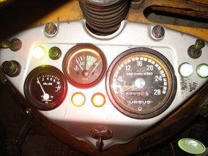 Deska rozdzielcza w C-360