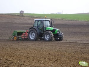 Deutz Fahr Agrofarm 100 + agregat uprawowo-siewny bierny 2.5