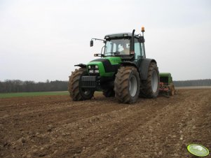 Deutz Fahr Agrofarm 100 + agregat uprawowo-siewny bierny 2.5