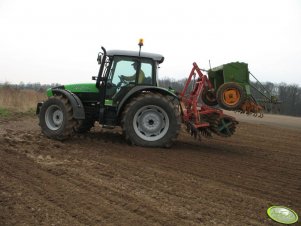 Deutz Fahr Agrofarm 100 + agregat uprawowo- siewny bierny