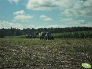 Deutz-Fahr AgroFarm 420 & Przyczepa 