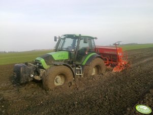 Deutz Fahr Agrotron 150 & Kuhn