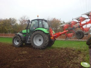 Deutz Fahr Agrotron M625 Profiline + Kuhn Multimaster 122