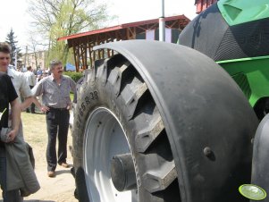 Deutz Fahr Agrotron X 620 - Ładna oponka :)